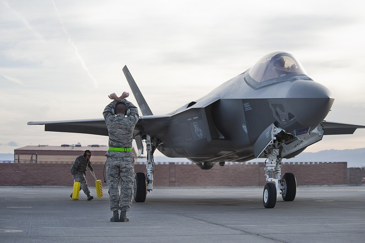 F-35_Lightning_II_at_Nellis_Air_Force_Base_6_Mar_2013