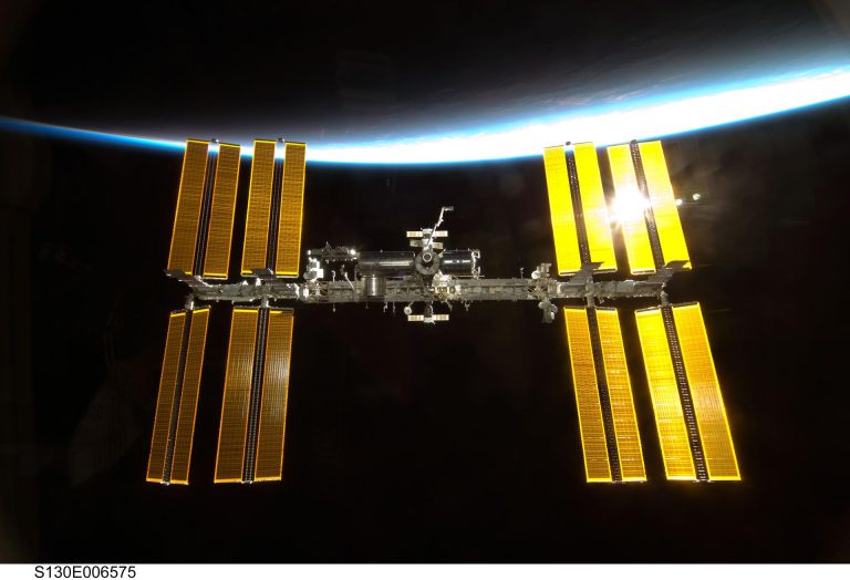 SpaceX Wins Contract To Bring Down Space Station