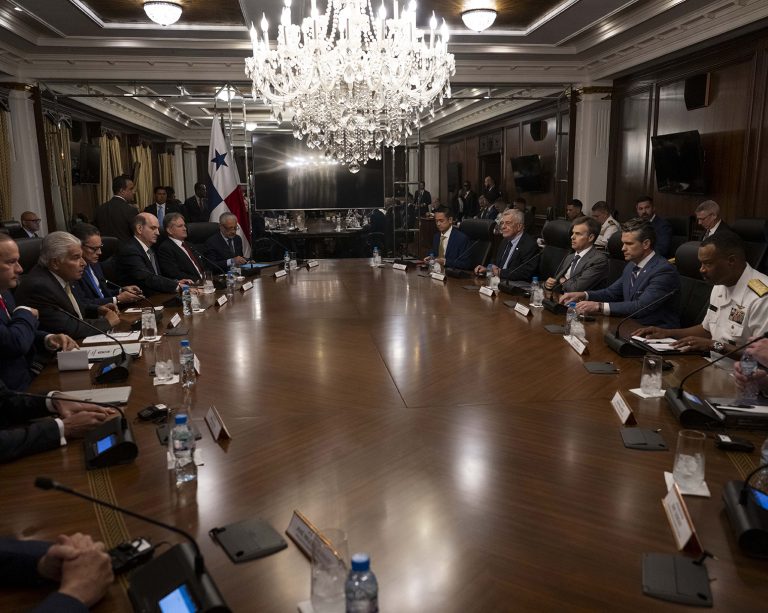 US, Panama Sign Agreement Allowing Limited US Military Access Along Canal